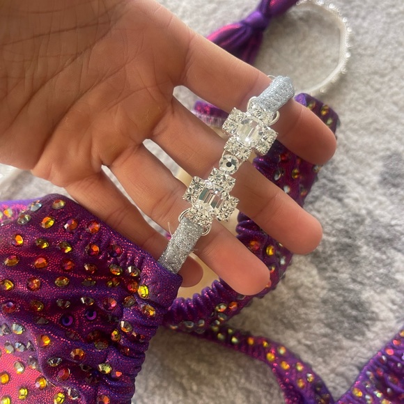 Competition Bikini - Picture 2 of 11